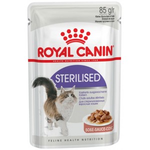 Влажный корм Royal Canin Sterilised для кошек в соусе (cтарше 1 года, стерилизованные)