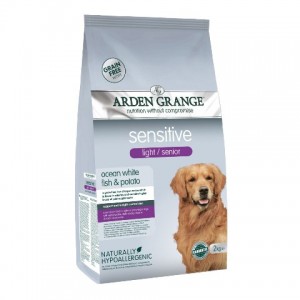 Полноценный корм для собак с лишним весом и преклонного возраста «Аrden Grange Light&Senior Sensitive» для чувствительного пищеварения | Petplus